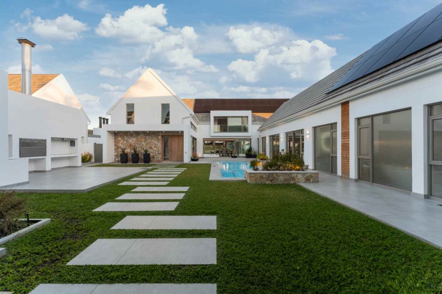 6 Bedroom Property for Sale in Canals Eastern Cape